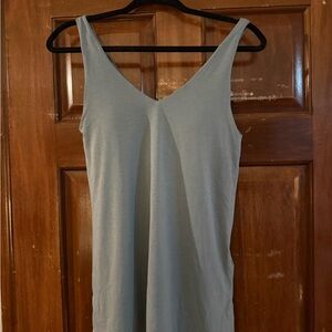 Athleta Women’s Double V Neck Lightweight Green Tank SP With Built In Bra